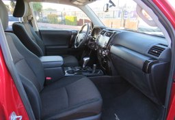 2020 Toyota 4Runner - Image 26