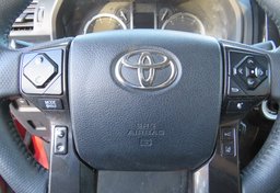 2020 Toyota 4Runner - Image 41