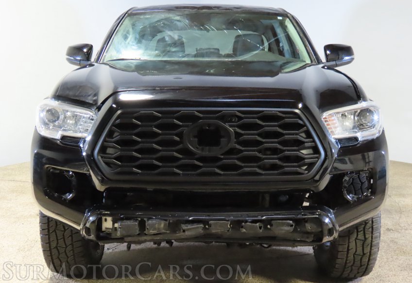 2022 Toyota Tacoma - Image 11