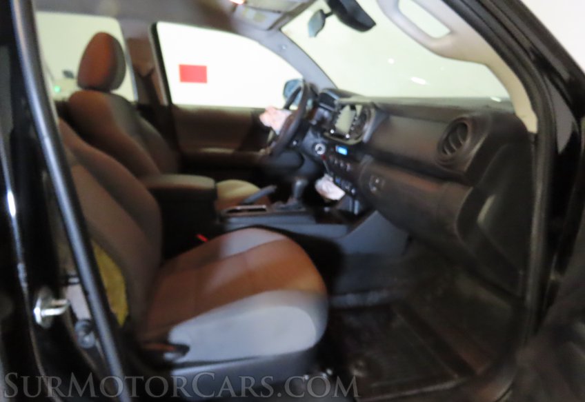 2022 Toyota Tacoma - Image 22