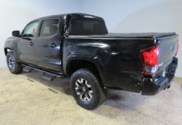 2022 Toyota Tacoma - Image 8