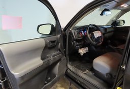 2022 Toyota Tacoma - Image 23