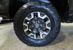 2022 Toyota Tacoma - Image 46