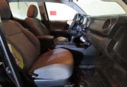 2022 Toyota Tacoma - Image 26