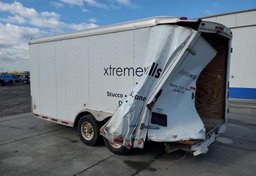 2006 Utility 48Stramps - Image 2