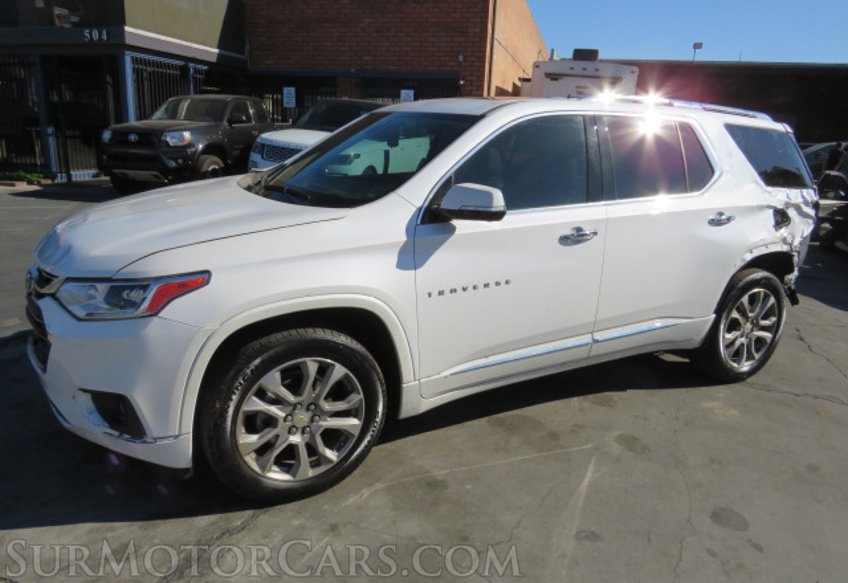 2020 Chevrolet Traverse - Image 2