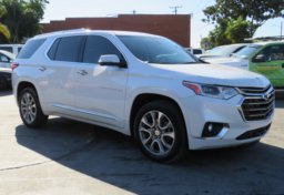 2020 Chevrolet Traverse - Image 1