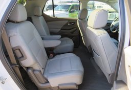 2020 Chevrolet Traverse - Image 30