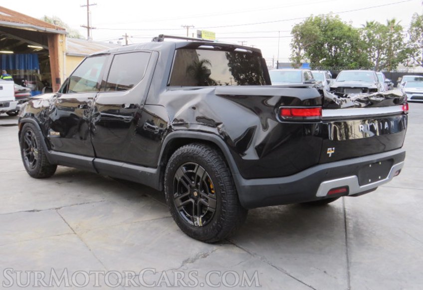 2022 Rivian R1T - Image 10