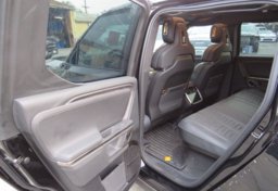 2022 Rivian R1T - Image 23