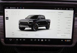 2022 Rivian R1T - Image 34