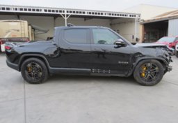 2022 Rivian R1T - Image 6