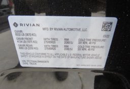2022 Rivian R1T - Image 46