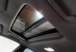 2023 Toyota Corolla Cross - Image 40