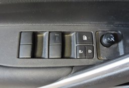 2023 Toyota Corolla Cross - Image 48