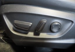 2023 Toyota Corolla Cross - Image 49