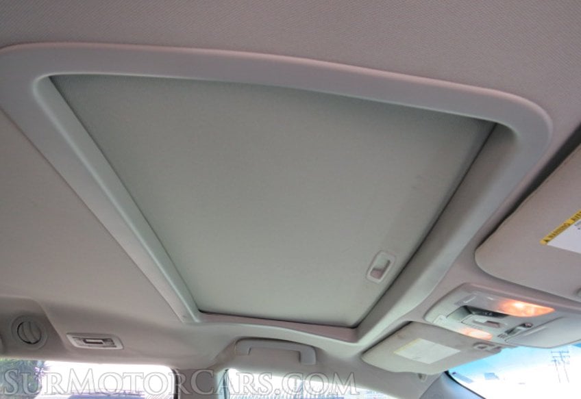 2015 Toyota Sienna - Image 49