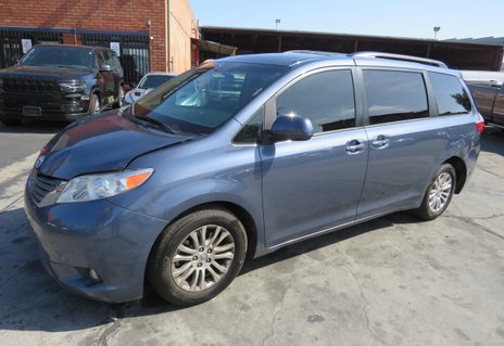 2015 Toyota Sienna