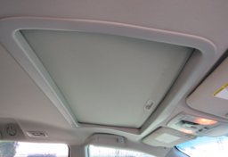 2015 Toyota Sienna - Image 49