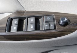 2015 Toyota Sienna - Image 45