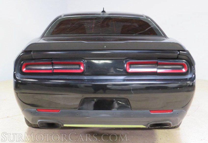 2018 Dodge Challenger - Image 11