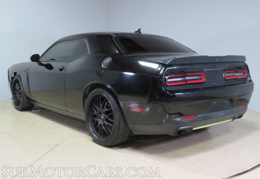 2018 Dodge Challenger - Image 5