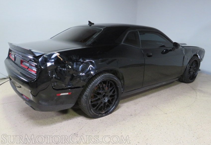 2018 Dodge Challenger - Image 8