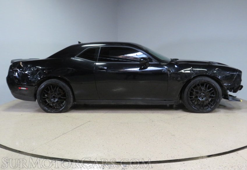 2018 Dodge Challenger - Image 10