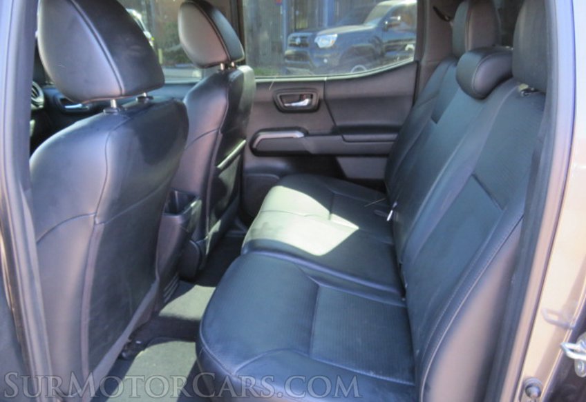 2018 Toyota Tacoma - Image 34