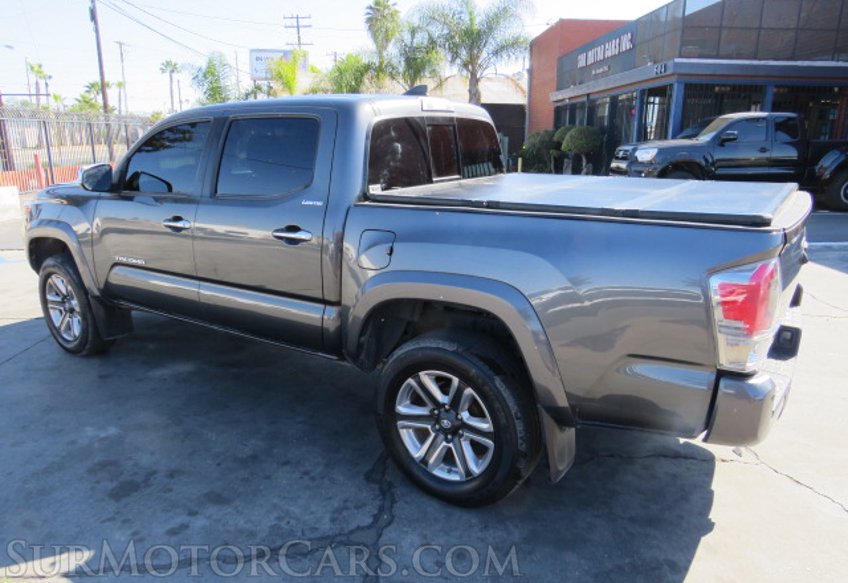 2018 Toyota Tacoma - Image 5