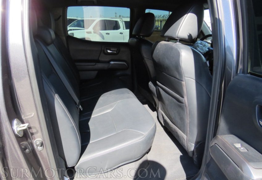 2018 Toyota Tacoma - Image 35