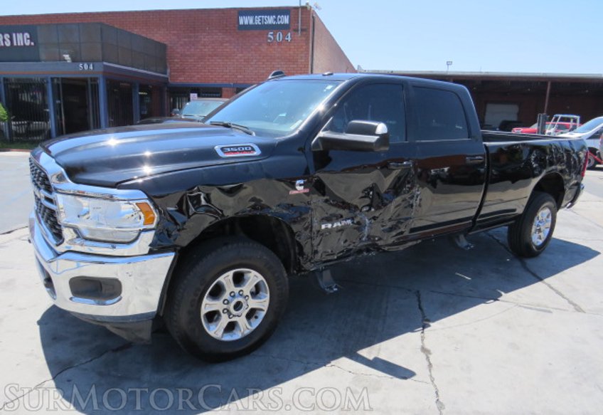 2022 Ram 3500 - Image 2