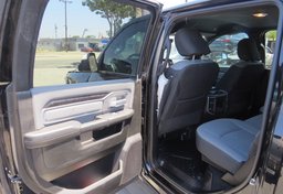 2022 Ram 3500 - Image 32