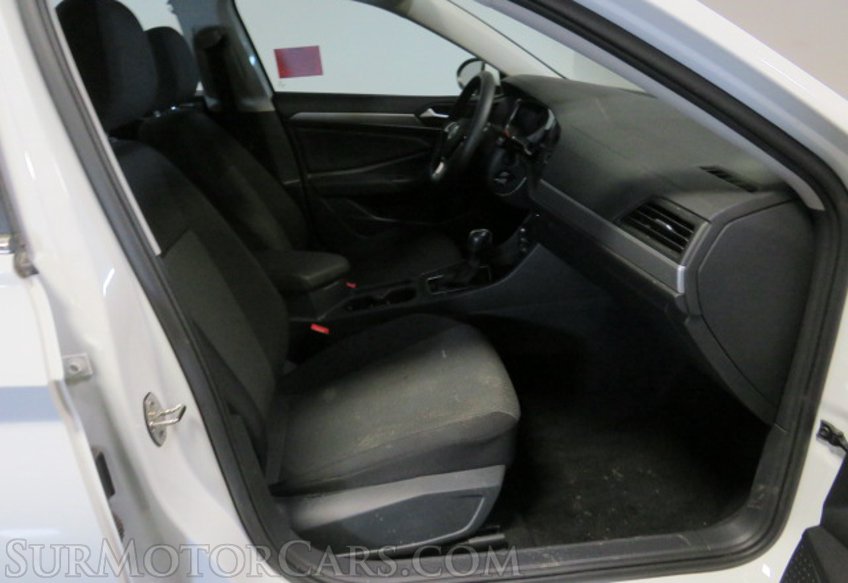 2021 Volkswagen Jetta - Image 24