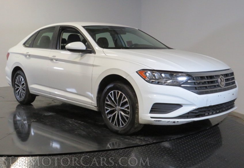 2021 Volkswagen Jetta - Image 2