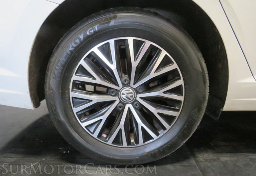 2021 Volkswagen Jetta - Image 16