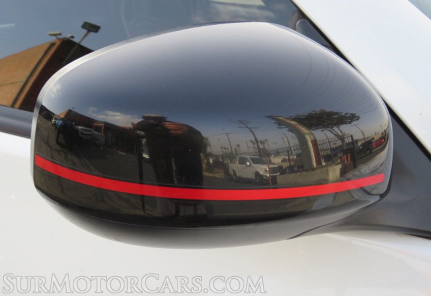 2015 Nissan 370Z - Image 16