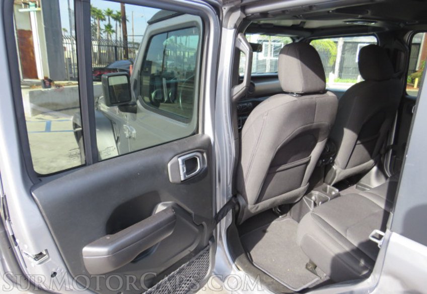 2020 Jeep Wrangler Unlimited - Image 24