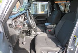 2020 Jeep Wrangler Unlimited - Image 21