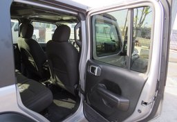 2020 Jeep Wrangler Unlimited - Image 25