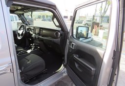 2020 Jeep Wrangler Unlimited - Image 19