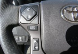 2021 Toyota Tacoma - Image 33