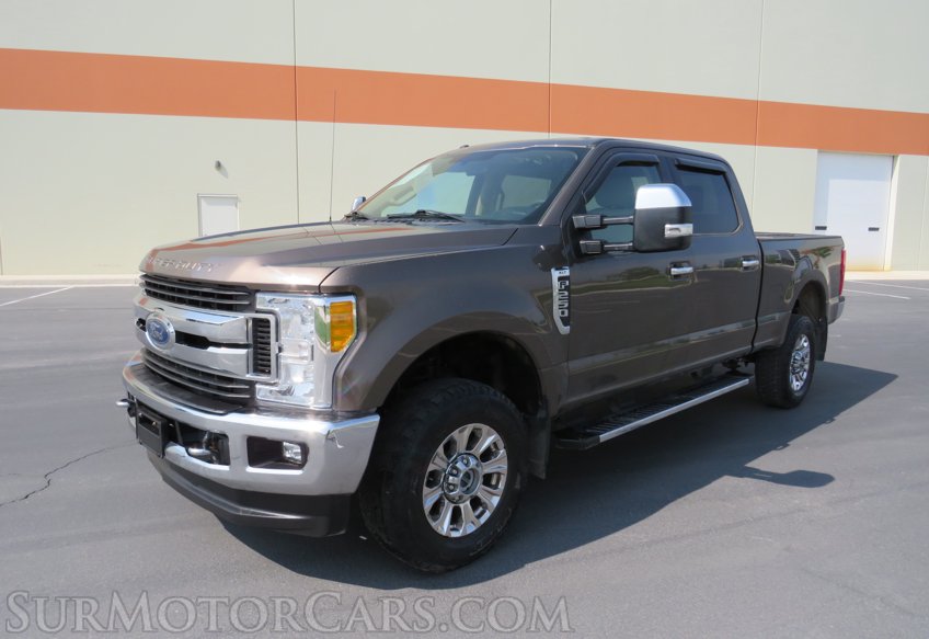 2017 Ford Super Duty F-250 SRW - Image 2