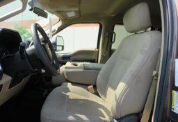 2017 Ford Super Duty F-250 SRW - Image 30