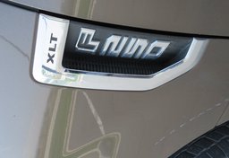 2017 Ford Super Duty F-250 SRW - Image 24