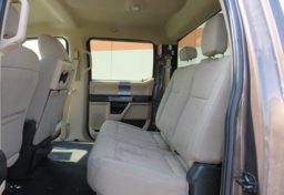 2017 Ford Super Duty F-250 SRW - Image 34