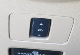 2017 Ford Super Duty F-250 SRW - Image 52