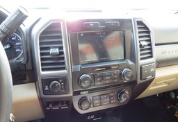 2017 Ford Super Duty F-250 SRW - Image 41