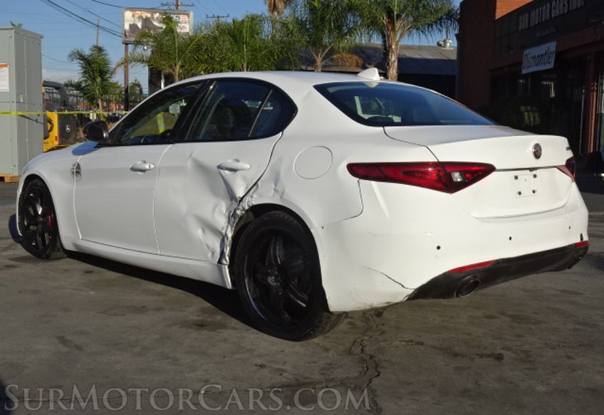 2019 Alfa Romeo Giulia - Image 8