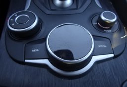 2019 Alfa Romeo Giulia - Image 37